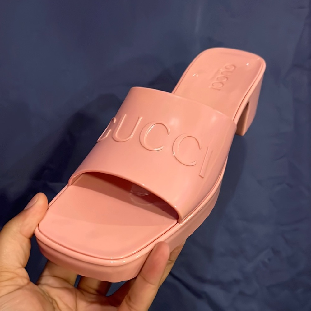 Rubber slide sandals